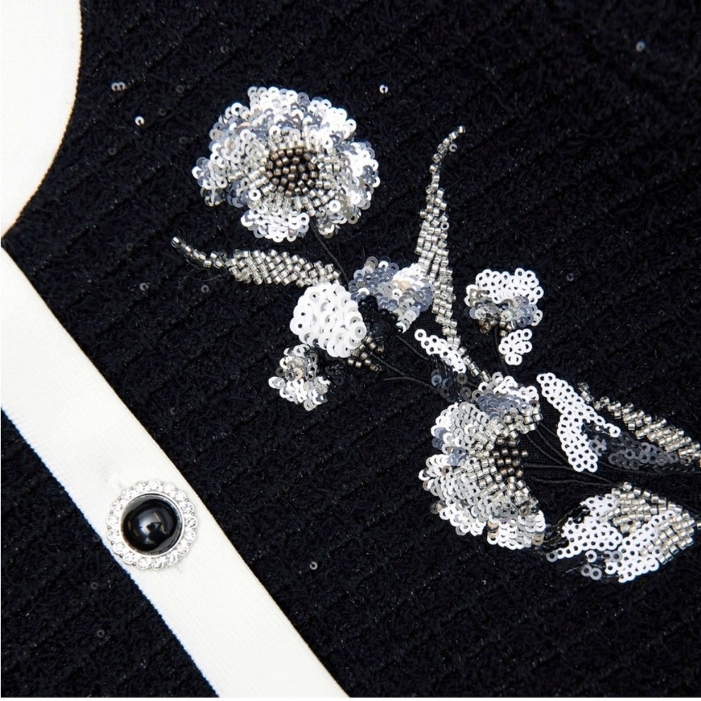 Self-Portrait Black Floral Textured Knit Midi Dress - Picture 4 of 6